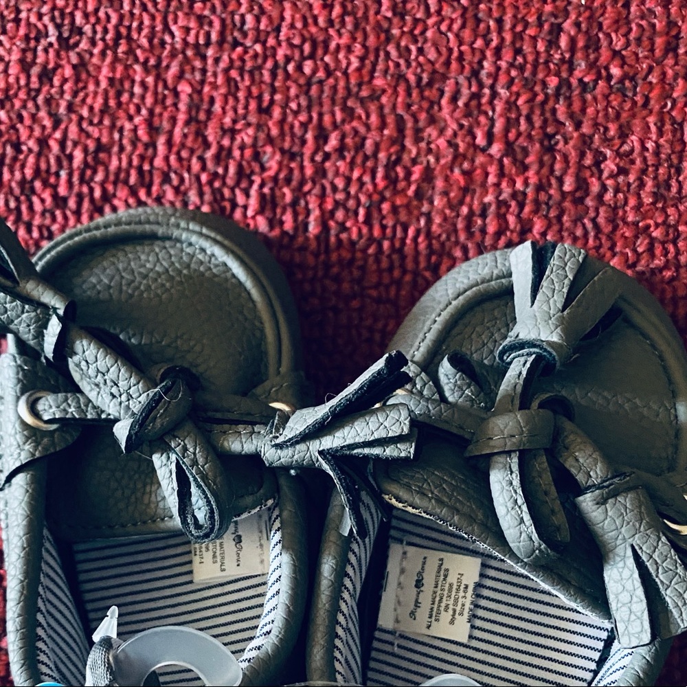 3-6 mo moccasins w tassels!